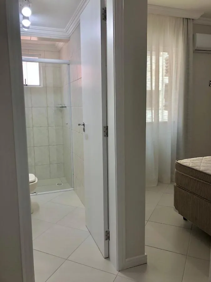 Apartamento De Temporada Rua 252 - Meia Praia - Itapema 0*,  Brazil